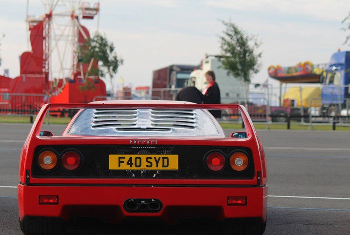 Được biết Ferrari F40 là siêu xe được sản xuất vào những năm 1987-1992, là phiên bản kế thừa cho Ferrari 288 GTO.